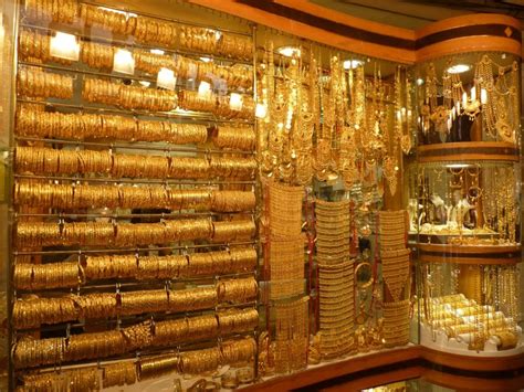 Dubai Gold Souk- Discover The 10 Ton Gold Market In Dubai - Focus Asia ...