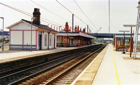 Newark Northgate station, 1992 © Ben Brooksbank :: Geograph Britain and Ireland