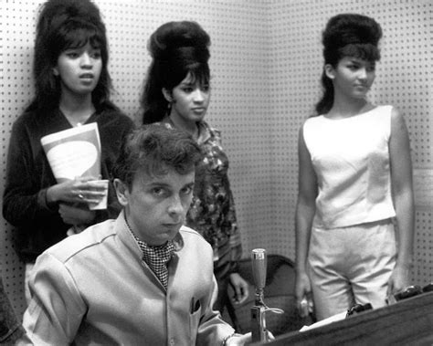 COVERS & LOVERS : THE RONETTES