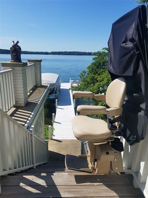 Outdoor Stair Lifts | Installation & Service | Arrow Lift