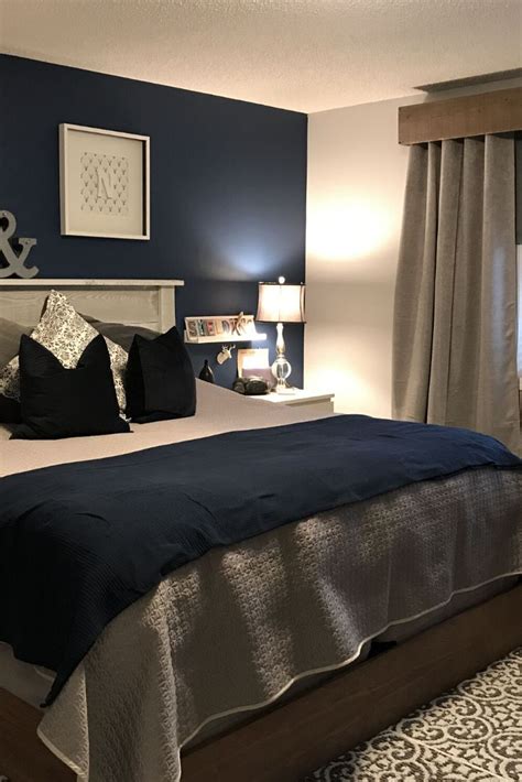 10 Best Navy Blue Bedroom Design Ideas | Navy blue bedroom decor, Blue master bedroom, Blue ...