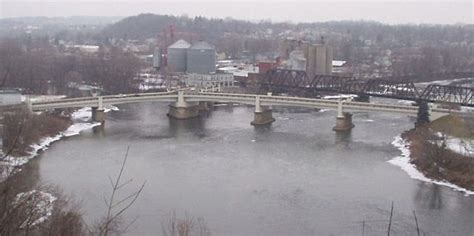 Zanesville | Muskingum River, Ohio History, Manufacturing | Britannica