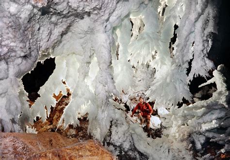 Lechuguilla cave: Jewel of the Underground - Geology In