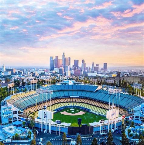 Dodger Stadium with the city of Los Angeles in the background. Let's Go Dodgers, La Dodgers ...