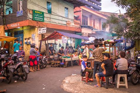 Rekomendasi Kuliner Murah di Jakarta, Harganya di Bawah Rp50 Ribu! | BukaReview