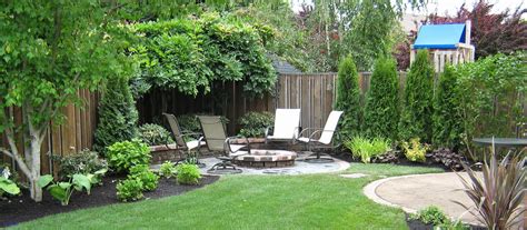 10 Stylish Landscape Ideas For Small Yards 2024