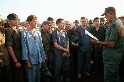 1973, Vietman. POW's being briefed prior to their release. | Prisoner ...