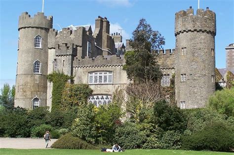 North Coast and Malahide Castle Day Tour from Dublin 2024