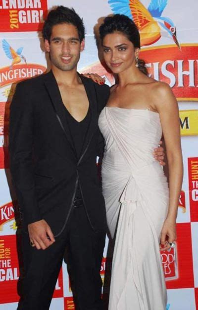 Deepika Padukone and Siddharth Mallya are in a serious relationship - Bollywood Garam