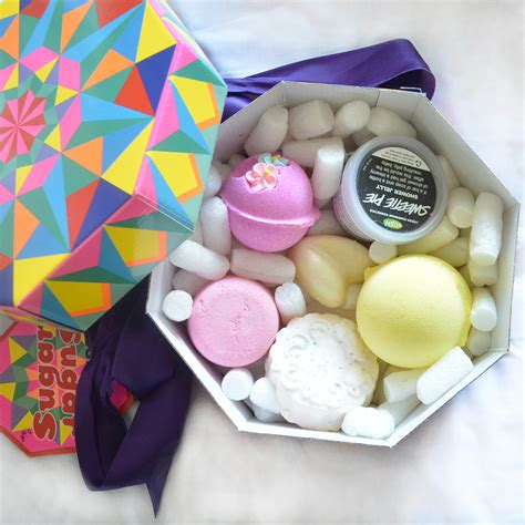 Lush Haul and Review Sugar Sugar Gift Box | Video - TESSA HOLLY