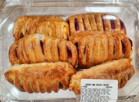 The Best Costco Bakery Items, According to Members