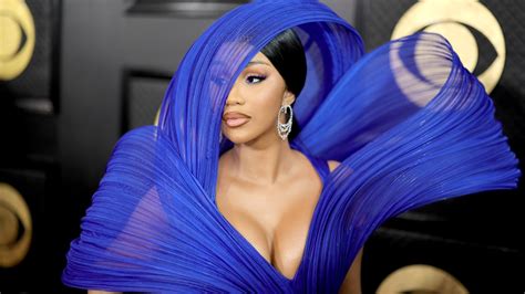 Cardi B Won the 2023 Grammys Red Carpet in Stunning Couture Cutout Gown ...