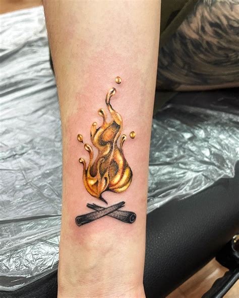 11 Impressive Gold Tattoo Ideas