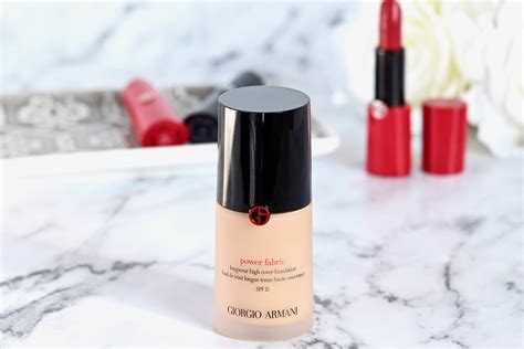 Giorgio Armani Power Fabric Foundation Review