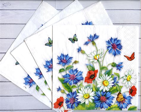 Set of 4 wildflower paper napkins decoupage Floral paper | Etsy