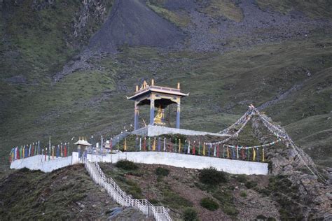 Muktinath Tour - Overland Trek Nepal