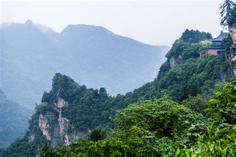 12 Reasons to Visit Hubei Province in China