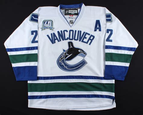 Henrik Sedin Signed Canucks Jersey (JSA COA) | Pristine Auction