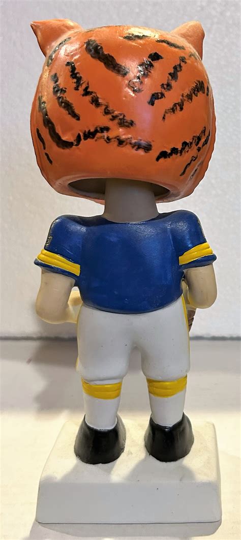 Lot Detail - PITT PANTHERS MASCOT BOBBING HEAD