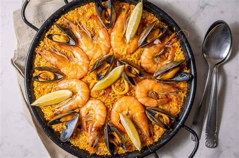 Top 2 Seafood Paella Recipes