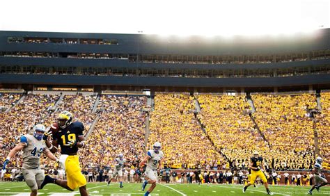 Michigan Stadium Wallpaper (59+ images)