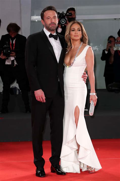 Jennifer Lopez, Ben Affleck Make Red Carpet Debut: Photos