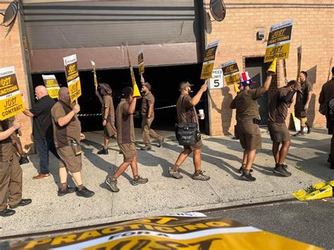 UPS, Teamsters to Resume Labor Contract Talks