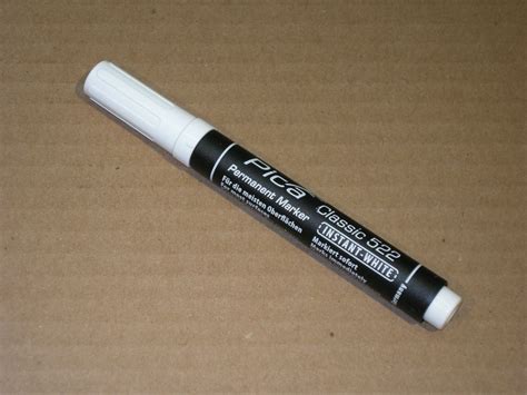 Construction Markers : Marker, Construction, Classic Instant White, MARKER, White Ink, #522/52