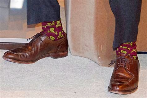 Justin Trudeau *Really* Loves Fun Socks Photos | GQ