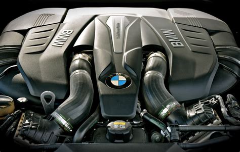 BMW TwinPower Turbo 8-cylinder petrol engine – V8 450hp 650Nm torque ...