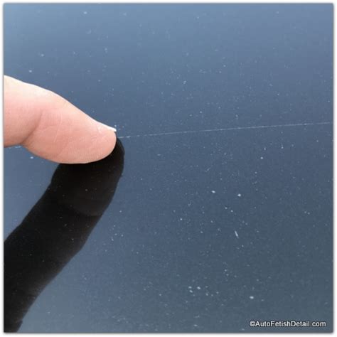 Clear Coat Scratch: see how this expert deals with scratches in clear