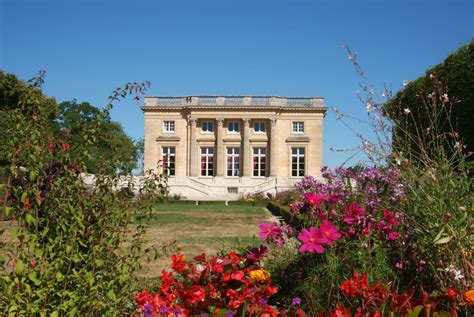 Versailles: The gates of the Petit Trianon gardens will be open this weekend | Vogue Paris