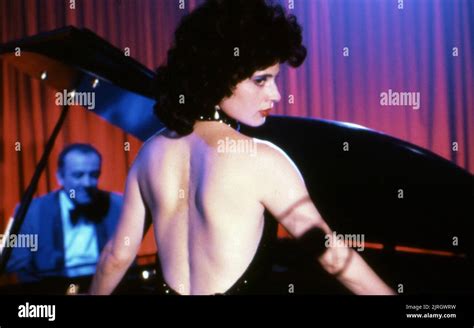 ISABELLA ROSSELLINI, BLUE VELVET, 1986 Stock Photo - Alamy