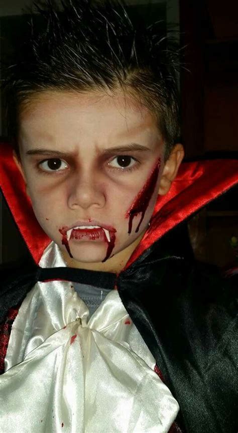 kids Halloween Dracula | Deguisement halloween facile, Maquillage ...