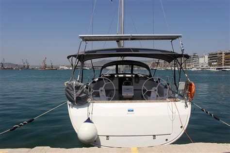 Sailboat Bavaria 46 Cruiser Divine for rent - Greece, Volos Marina ...