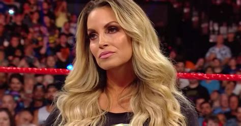 Trish Stratus Drops Evolution Bombshell!