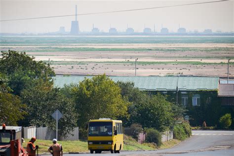 Russia's 'Cold Shutdown' at Zaporizhzhia Nuclear Plant Fuels Safety Fears - Newsweek