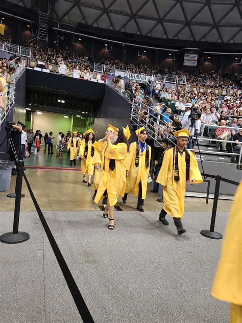 Mililani High School Graduation 2024 Photo - Raf Leilah