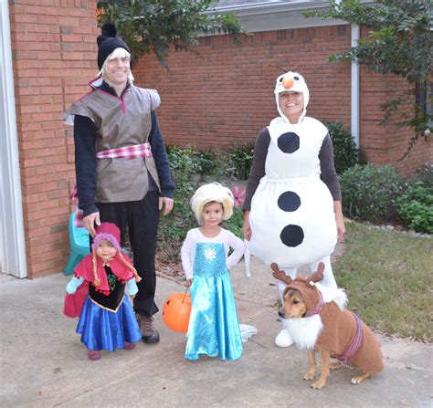 Family costume frozen, elsa, olaf, anna, kristoff and sven dog costume ...