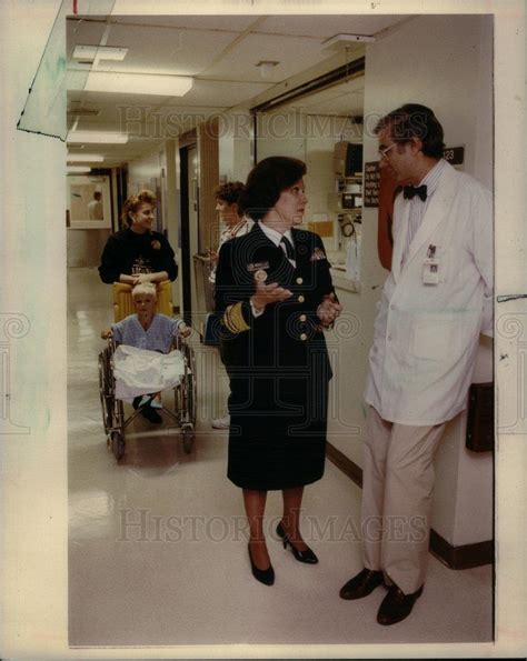 1990 Press Photo Surgeon General Antonia Novello - DFPD02633 - Historic Images