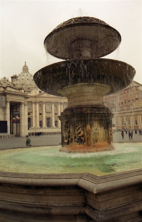 San Pietro Square 1 Free Photo Download | FreeImages