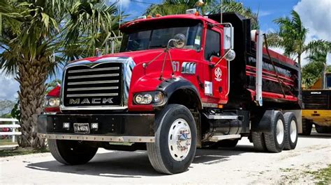 11 Different Types of Dump Trucks (w/ Pictures)