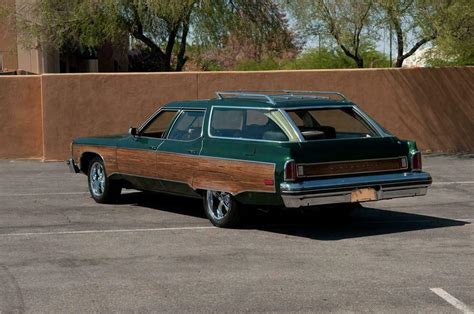 1976 OLDSMOBILE CUSTOM CRUISER STATION WAGON - Rear 3/4 - 130792