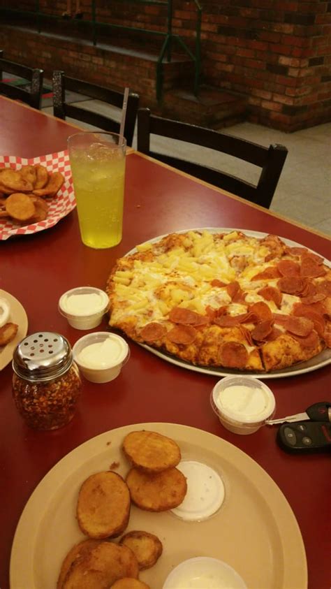 Abby’s Legendary Pizza - 27 Photos & 14 Reviews - Pizza - 1919 Austin ...