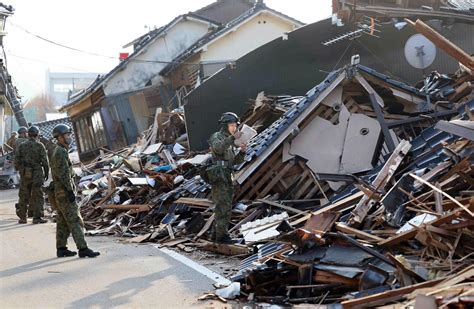 Death toll climbs to 126 in Japan quake, 200 still missing as weather hampers rescue - EFE