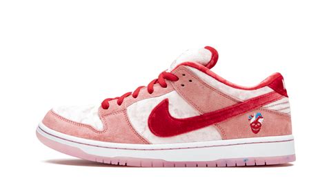 Nike SB Dunk Low StrangeLove Skateboards (Regular Box) - CT2552-800 ...