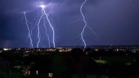 Pictures: Epic thunderstorms from around the UK - CBBC Newsround