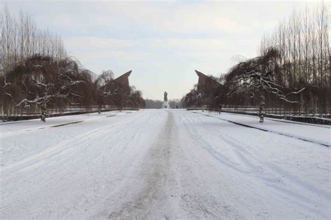 Snow at The Soviet War Memorial in Treptower Park - Berlin Love