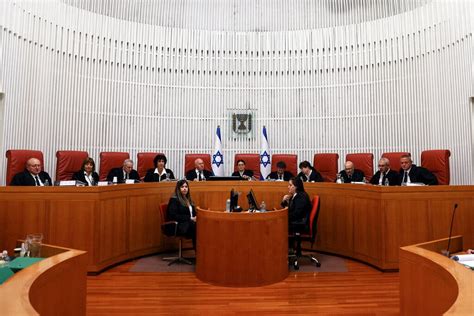 Israel Is Divided by a Debate Over the Supreme Court’s Reach - The New York Times