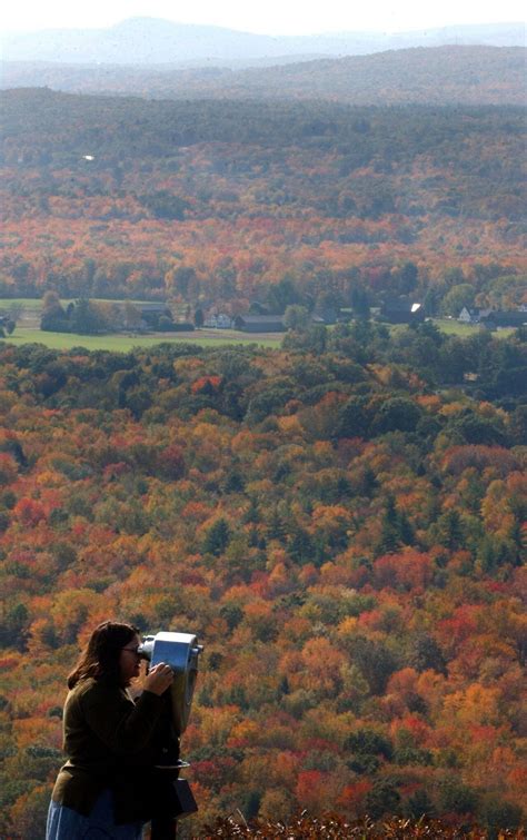 Top 5 autumn hiking excursions from Western Massachusetts - masslive.com